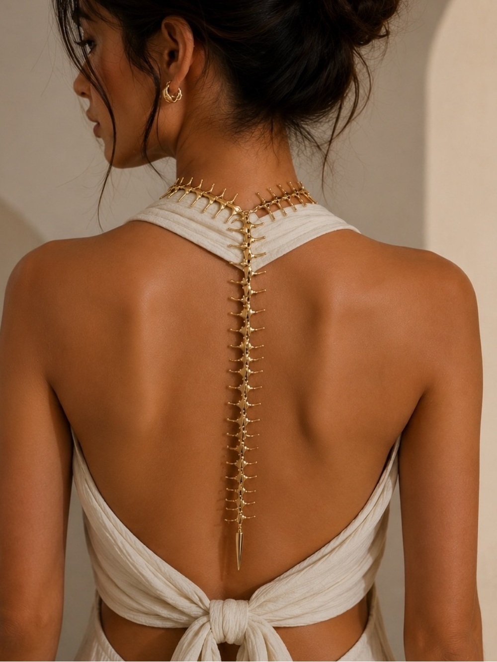 Luxury Gold Spine-Style Back Necklace
